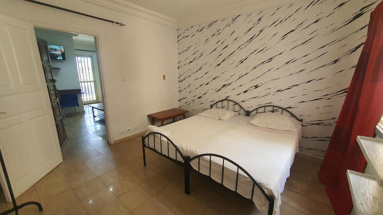 Bricos Appartement Sud Foire Dakar Exterior foto