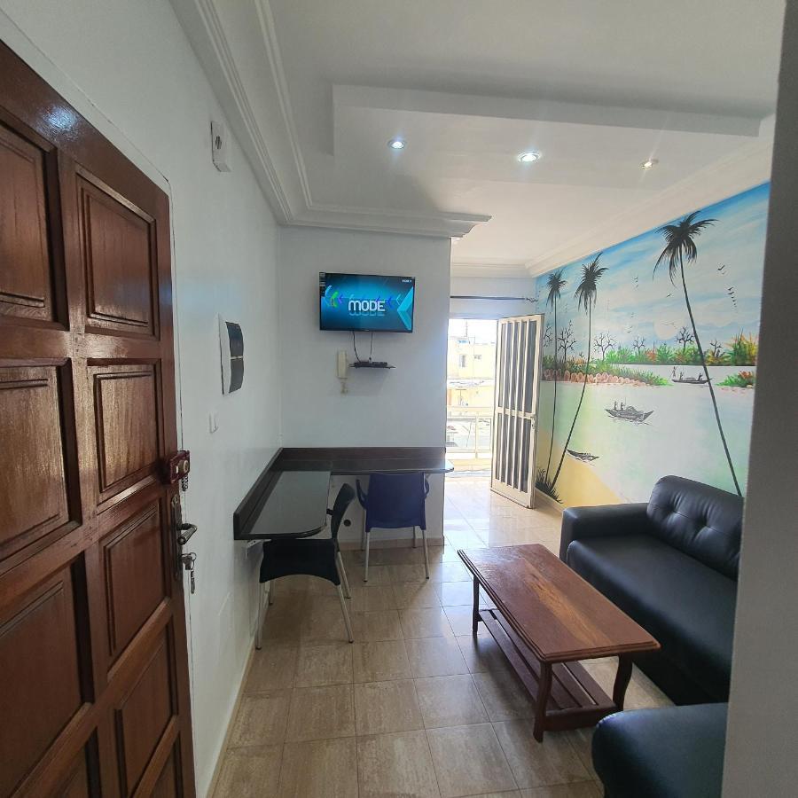 Bricos Appartement Sud Foire Dakar Exterior foto
