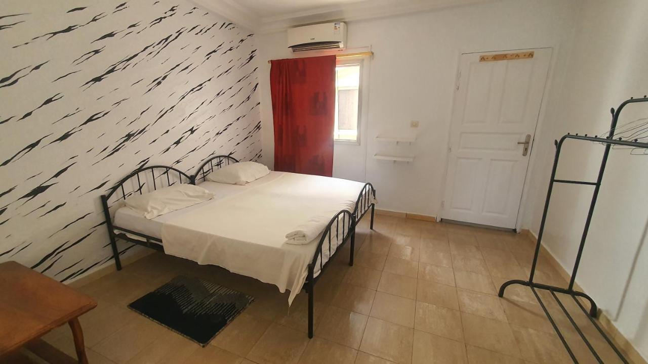 Bricos Appartement Sud Foire Dakar Exterior foto